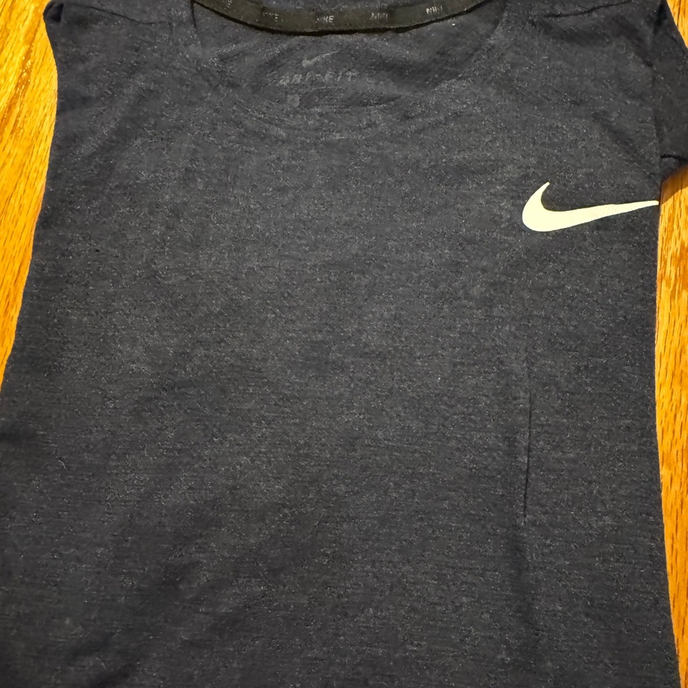 Nike Men's Navy Short Sleeve Tee